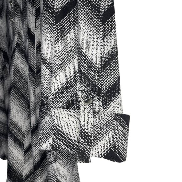 Cocomo Black White Chevron Studded Blouse Top Plus Size 2X Roll Tab Career - Picture 8 of 12